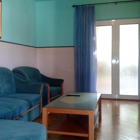 Bubi Hvar Apartments 1 Hvar Town Bagian luar foto