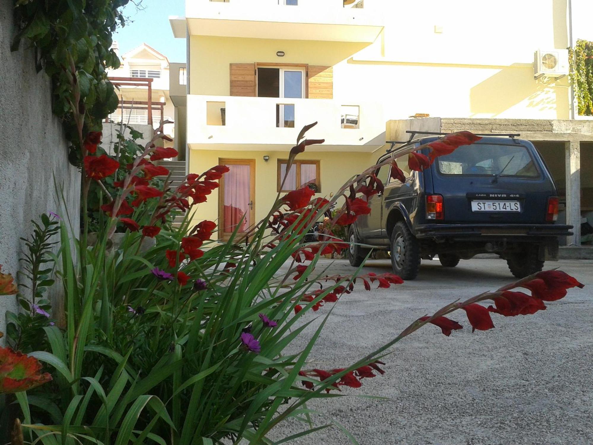 Bubi Hvar Apartments 1 Hvar Town Bagian luar foto